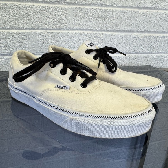 Vans Cream and Black Skate-Style Sneakers - Picture 2 of 14